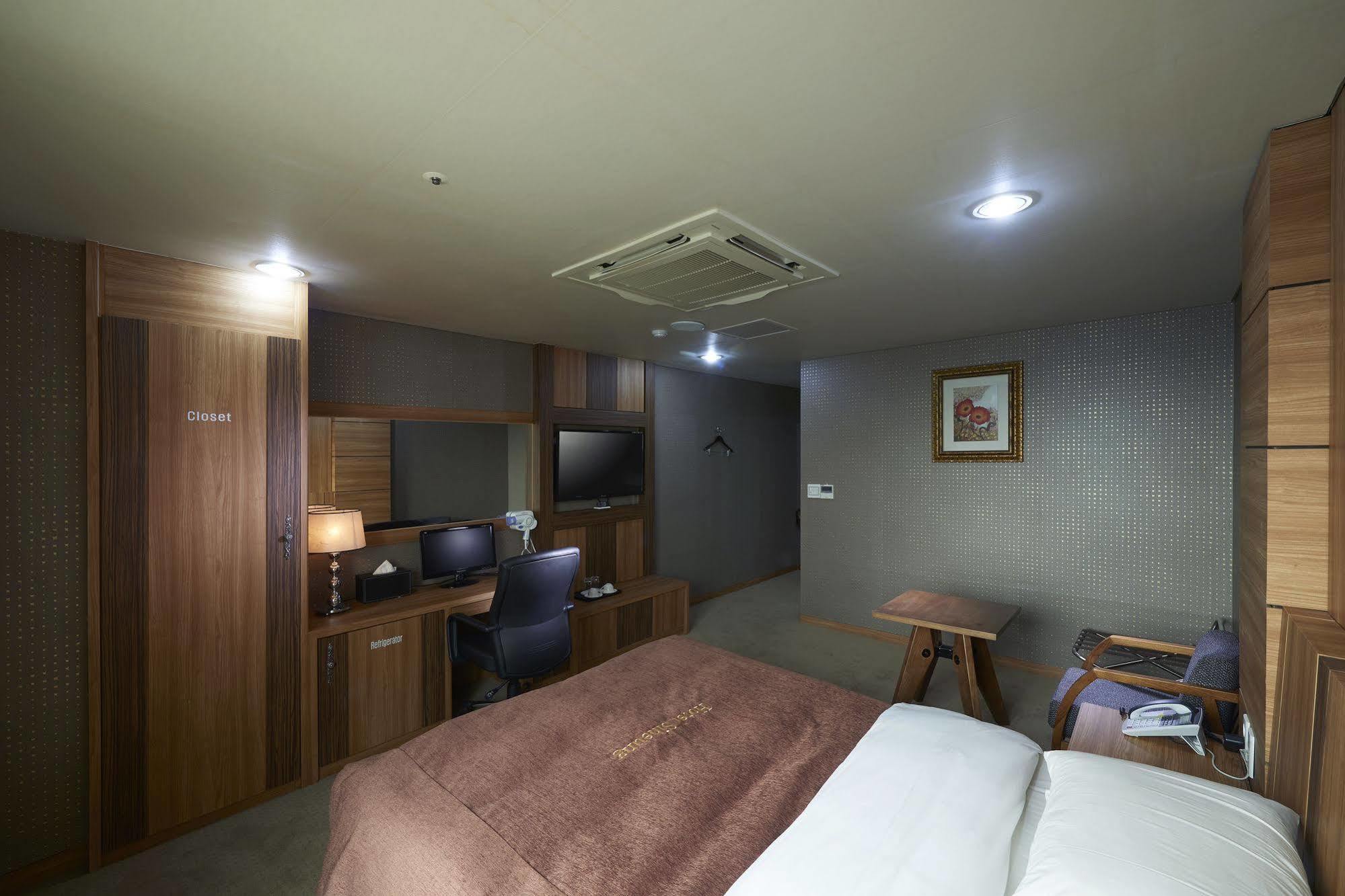 Benikea Premier Hotel Siheung المظهر الخارجي الصورة